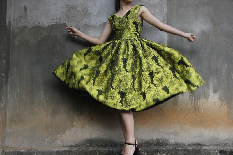 DRESSES